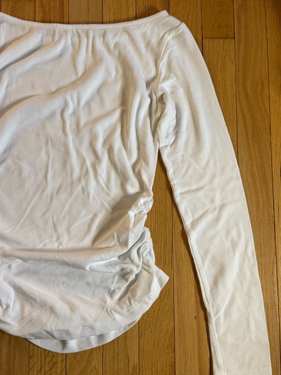 cinched white long sleeve top - Picture 4 of 7